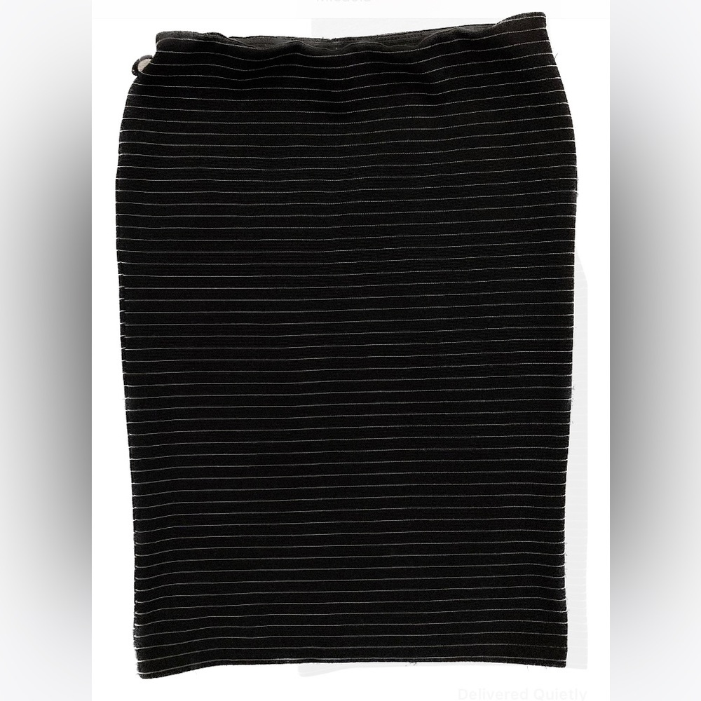 A06 Valia Womens Pencil Skirt Black White Striped Stitched Stretch Chic Sz Small
